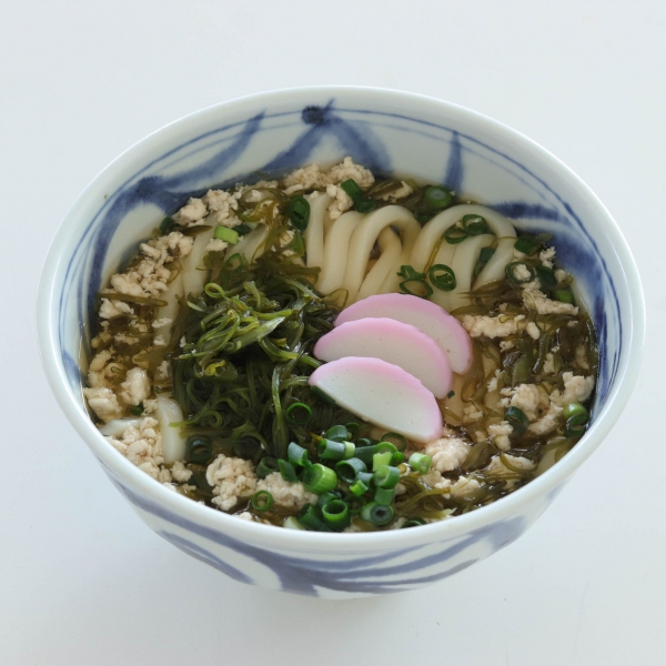 うすあさめかぶうどん