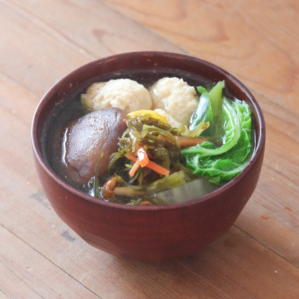 だし不要！めかぶ松前漬を使った簡単なべ