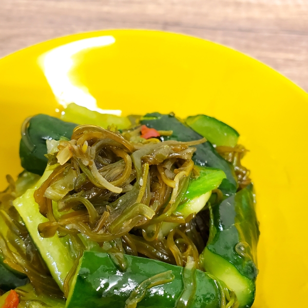 うすあさめかぶときゅうりのピリ辛ナムル