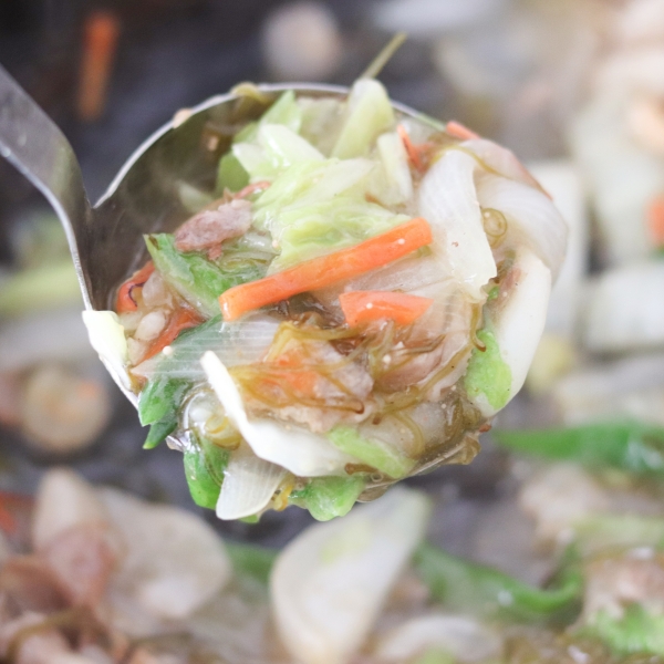 めかぶ松前漬を使ったあんかけ焼きそば